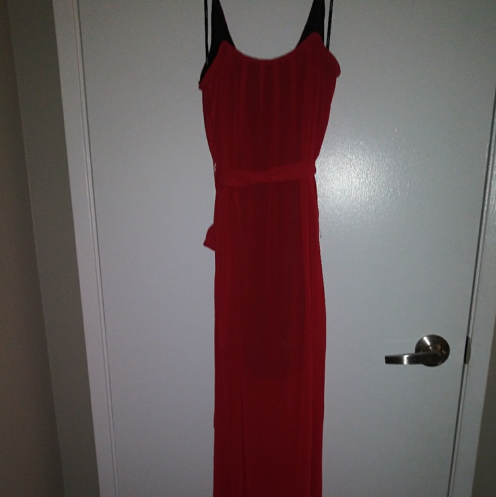 Red Dress - Picture 2 of 4
